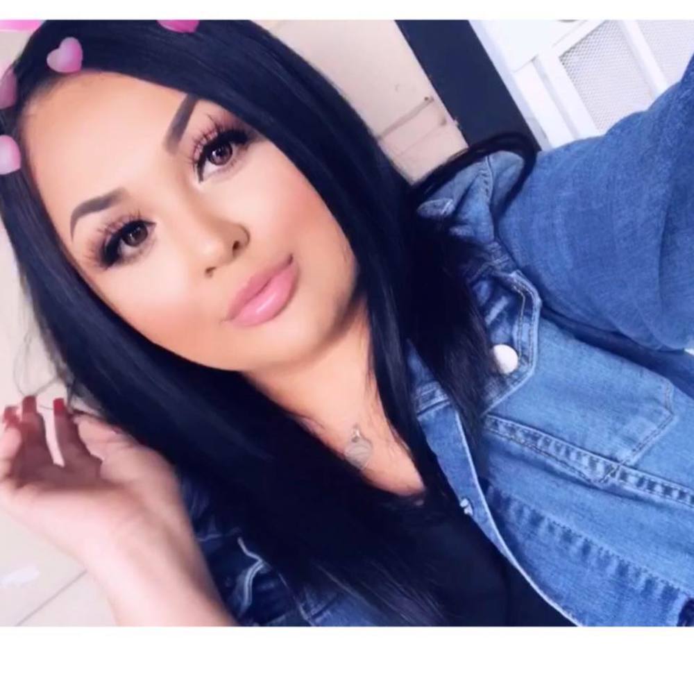 Meet your Posher, Desiree